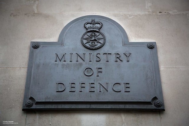 Del Diagnóstico a la Disuasión: Cultura Estratégica Británica y el Pensamiento de Robertson, Barrons y Hill en la Strategic Defence Review 2025. Continuidades y rupturas en la doctrina de defensa del Reino Unido en el siglo XXI